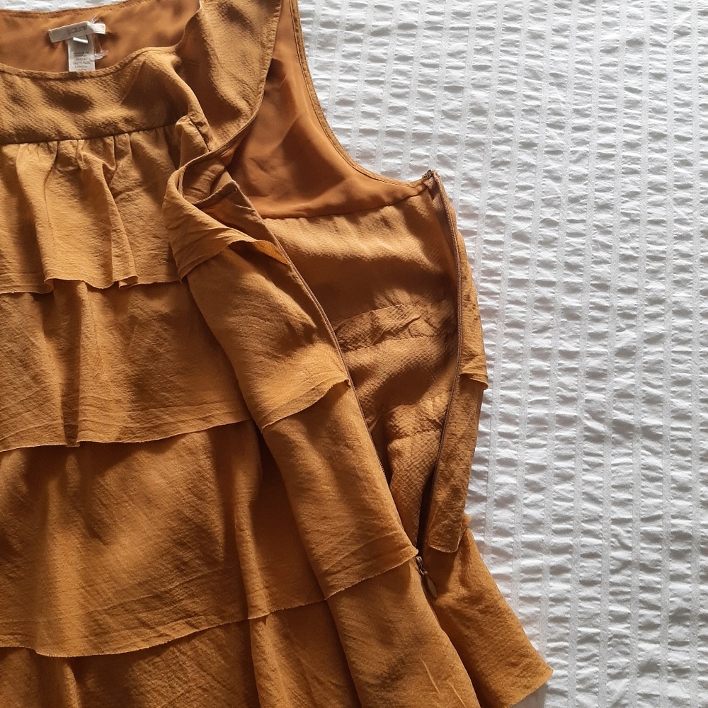 J.CREW | 100% Silk Tiered Ruffle Tank Top Size 10 - Picture 2 of 7